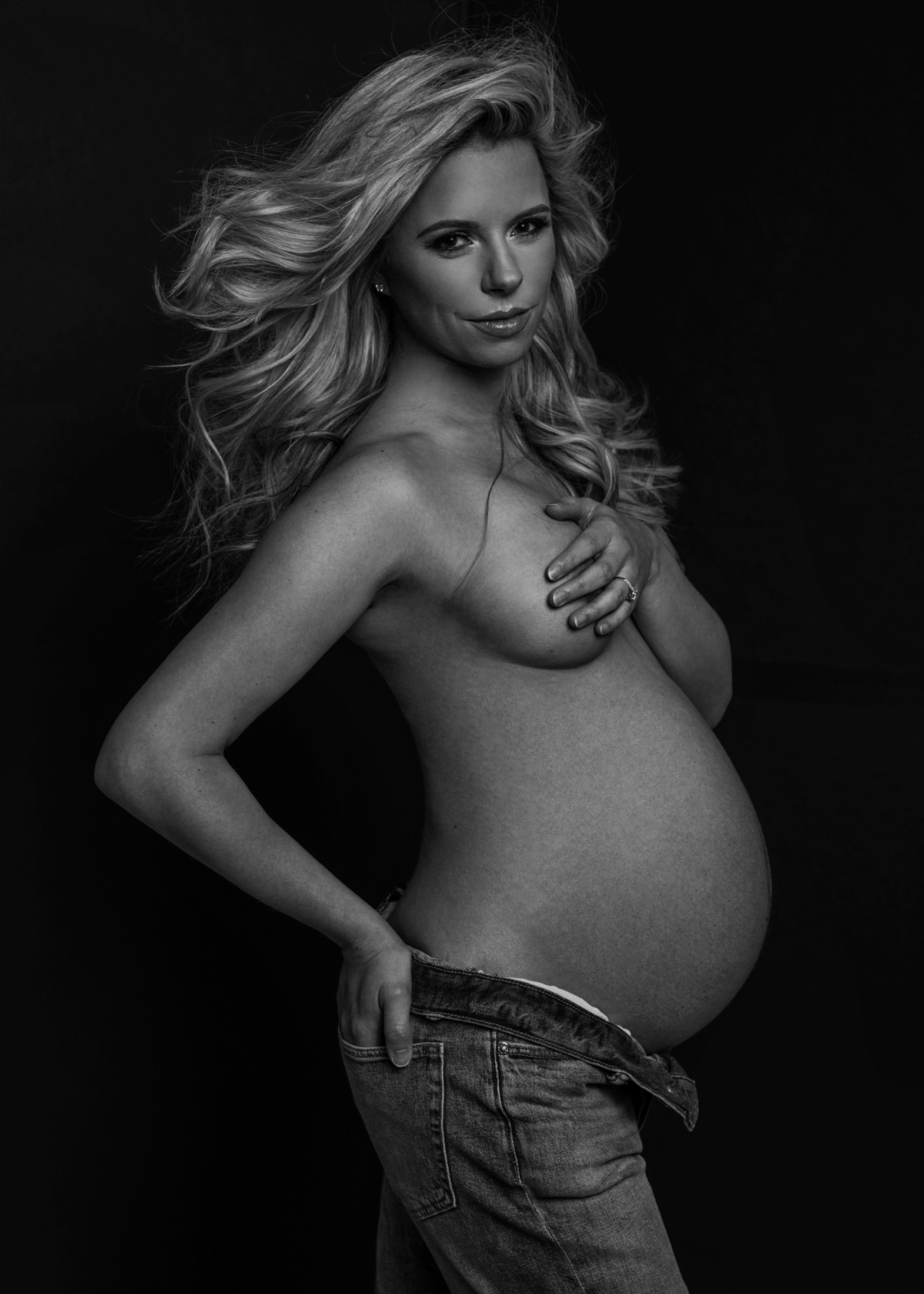 Luela Kaba Photography | Maternity Photography | Newborn Photography | Boudoir Photography | Mom & Baby Photos